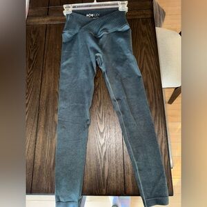 POPFLEX Dark Green High-Rise Criss Cross Waist Leggings